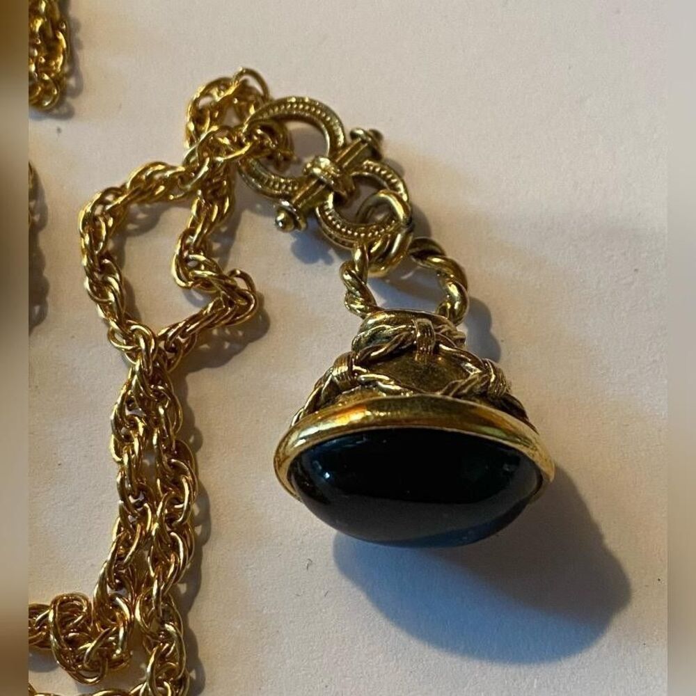 Gold Tone Teardrop Pendant Necklace Black Cabochon Rope Chain Women’s Jewelry - Picture 2 of 2